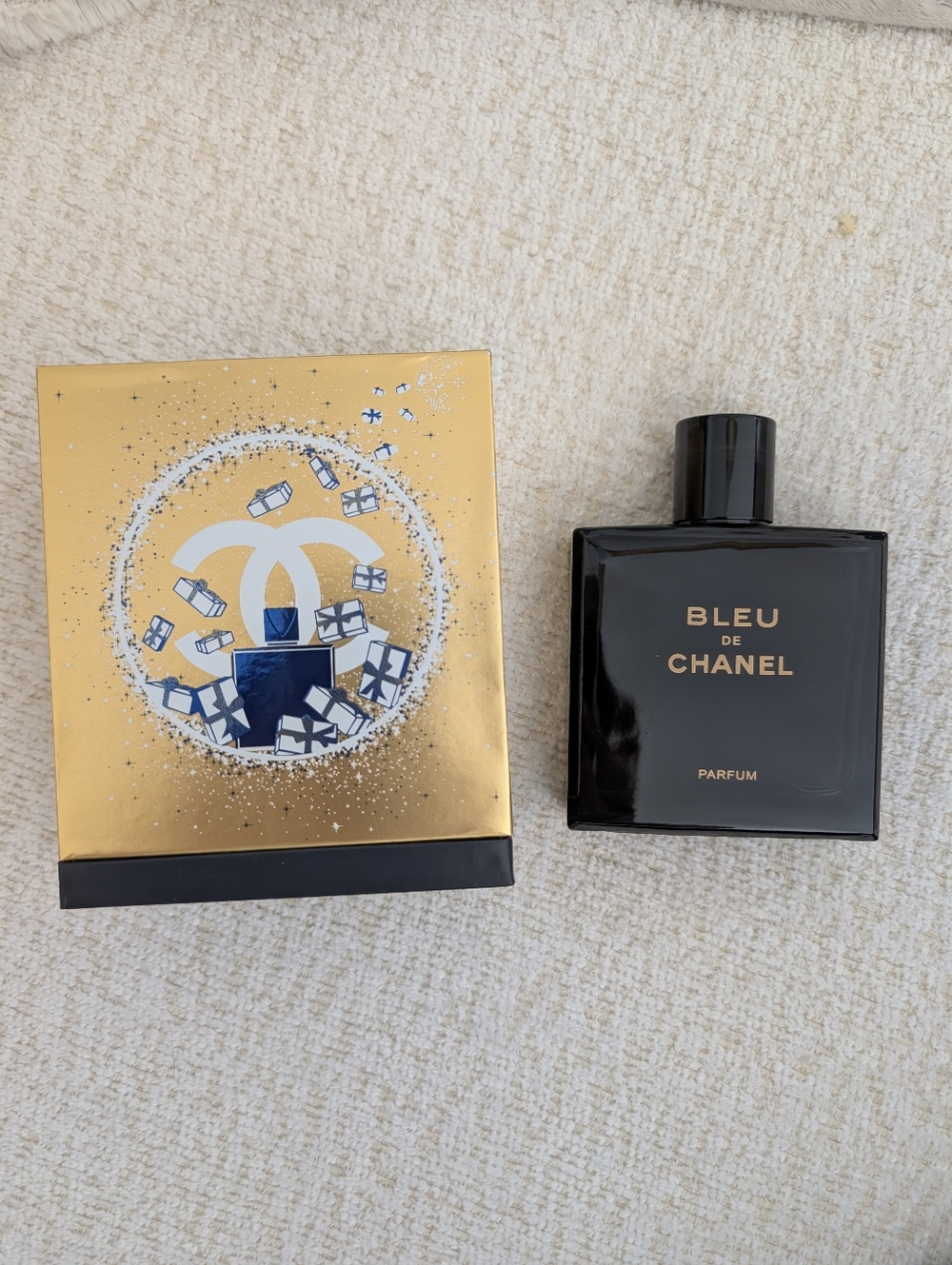 CHANEL Bleu de Chanel  - Blue  and Gold Accents